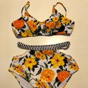 High waisted bikini, floral print with cutouts